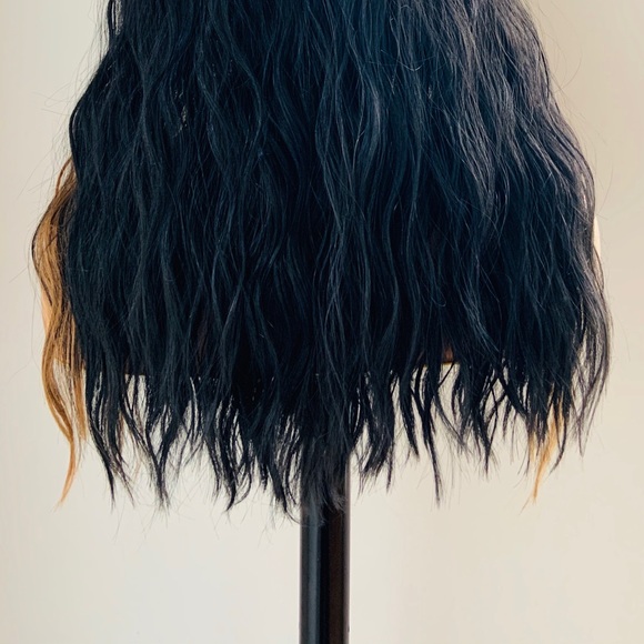 Simply Sexy is This “Put On & Go” Black/Auburn Synthetic Wig with Bangs💋 - Picture 11 of 11